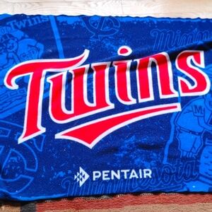 🏖️  BEACH  BLANKET MINNESOTA TWINS PENTAIR PROMO 33" X 50"